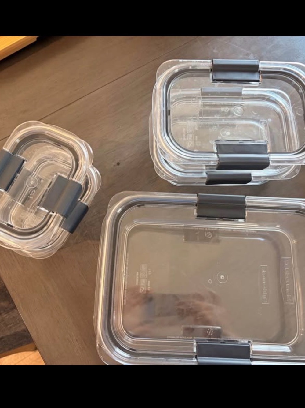 Clear Food Storage Containers with Dark Gray Latches - Amazon